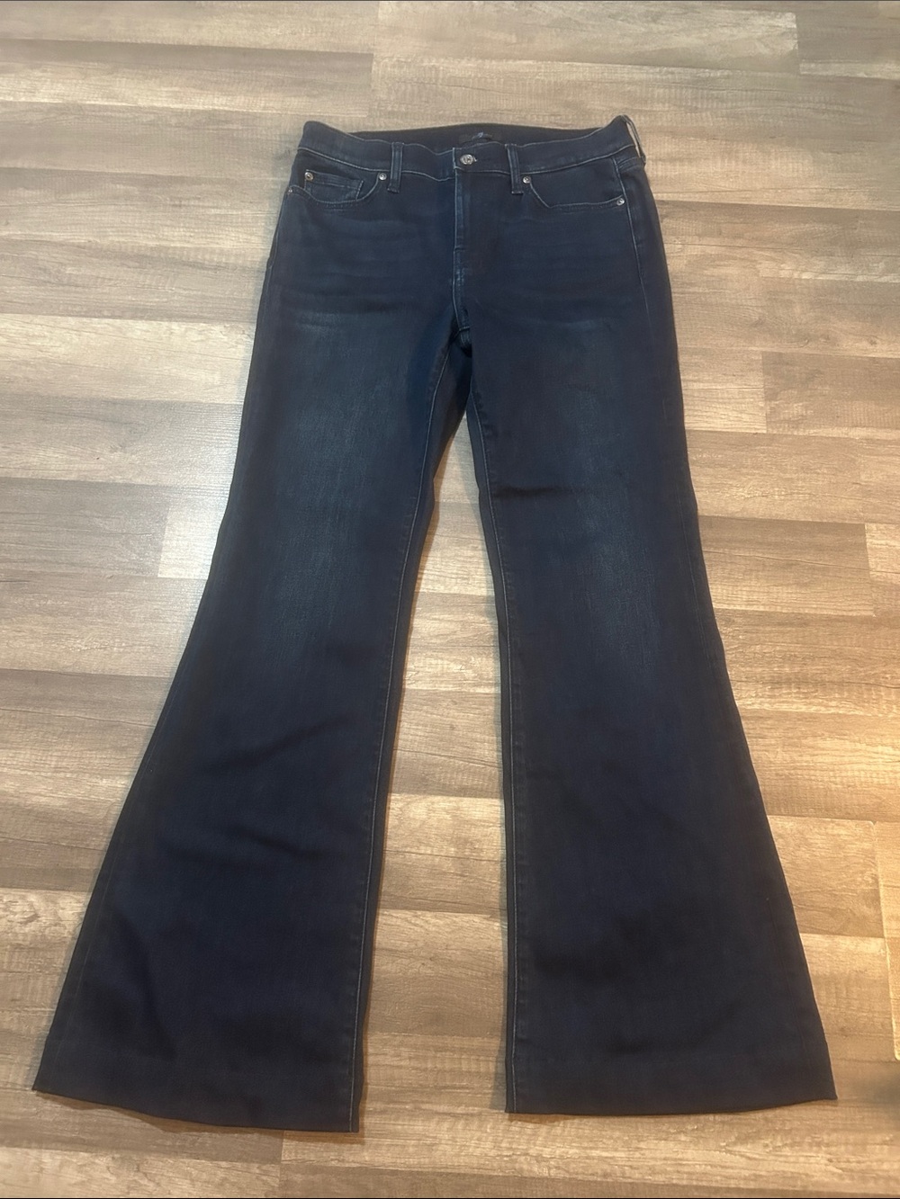 7 For All Mankind Women’s Dark Blue Flare Leg Jeans Size 30 - Picture 1 of 9